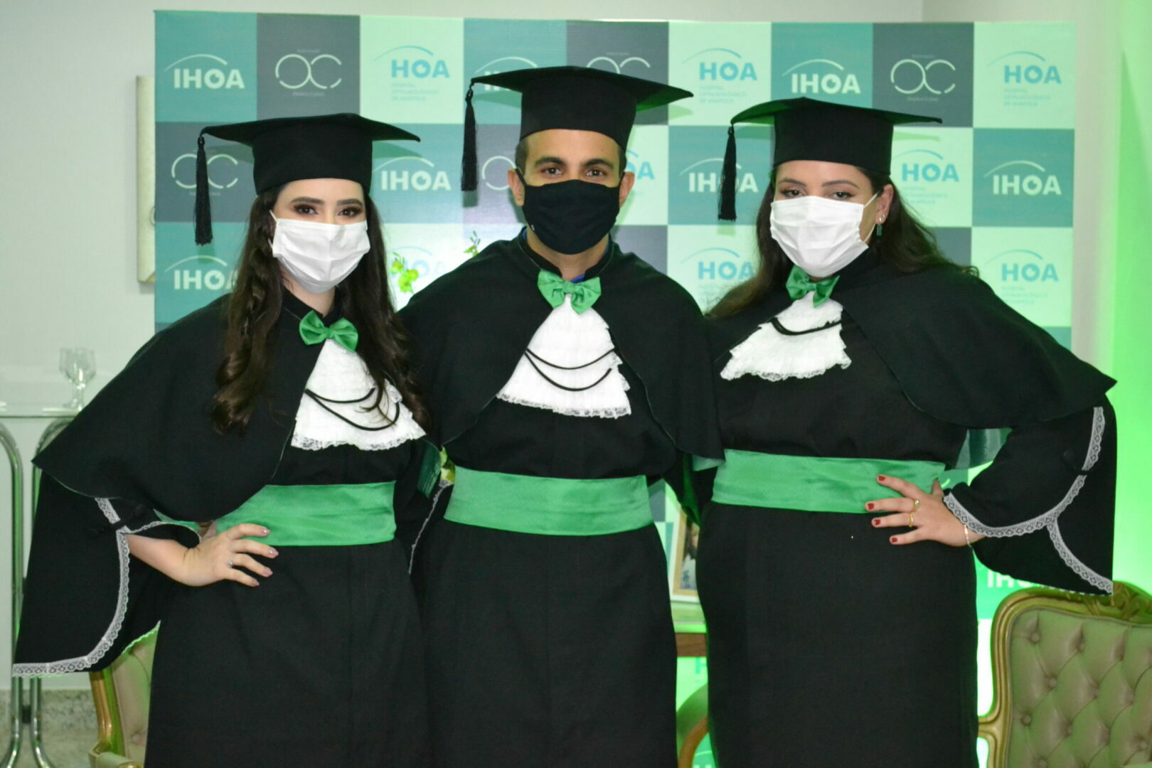 HOA celebra mais uma formatura dos residentes em oftalmologia